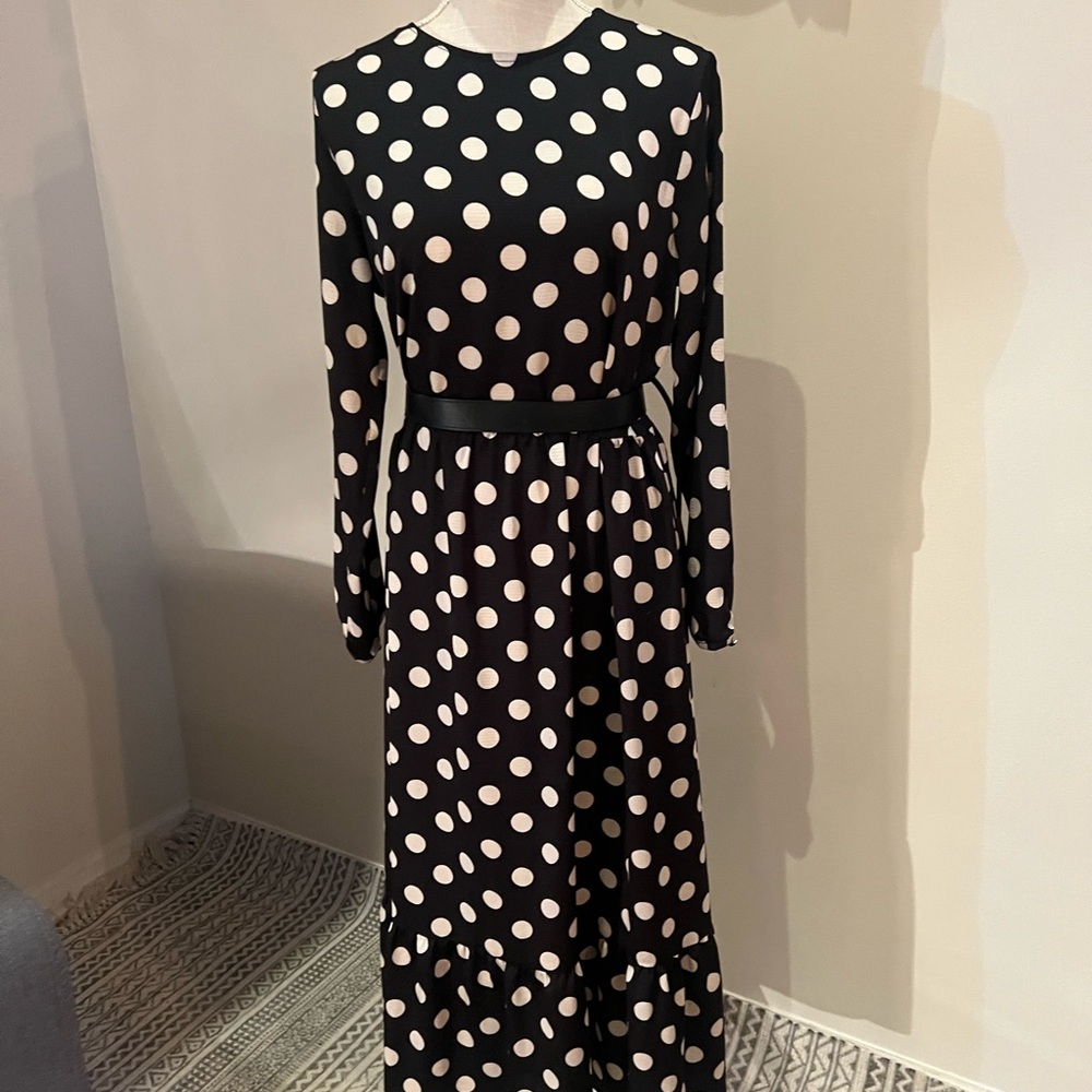 H&M Black Dress with White Polka Dots — Long Sleeve. Belt Not included - Picture 4 of 9